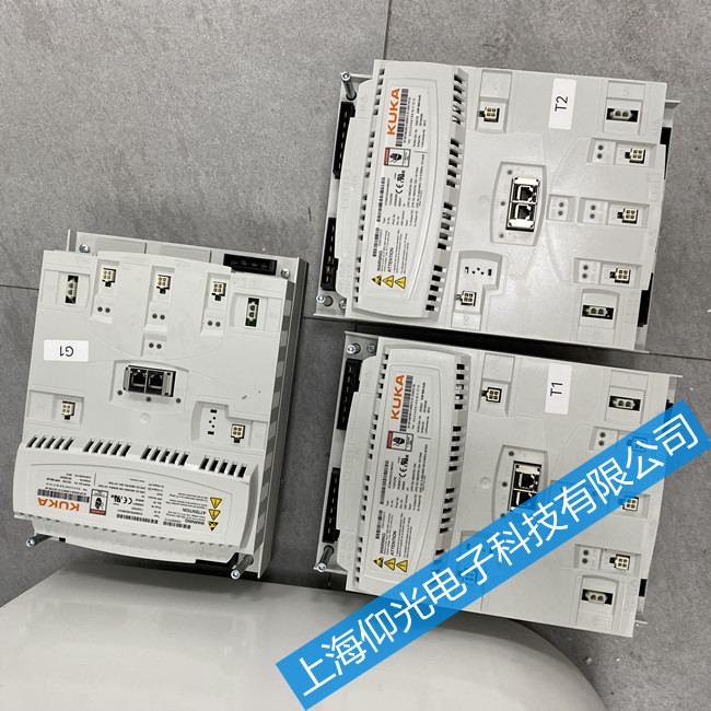 ����KUKA�쿨�C����KR AGV�ŷ�������늺���F(xi��n)�������ϾS��̎������