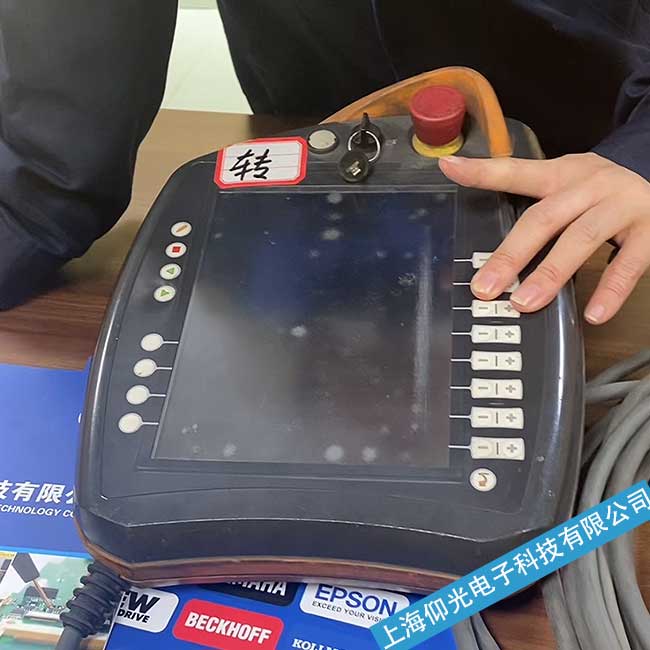 �|ݸKUKA�쿨�C����KR 240 R3330ʾ�����@ʾ���������ϾS�ޱ��B(y��ng)�c